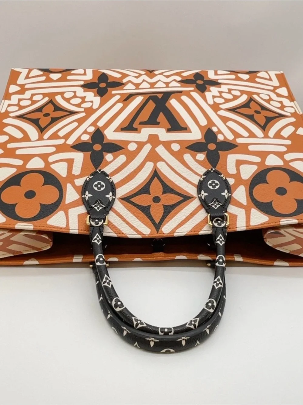 Louis Vuitton Crafty Monogram Giant Cream Caramel Onthego GM